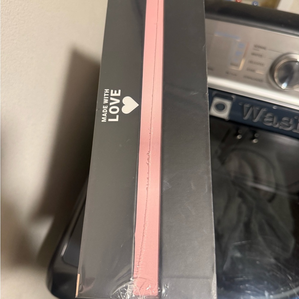 The Beachwaver Co. Black and Rose Gold Hair Dryer Set - Picture 3 of 5